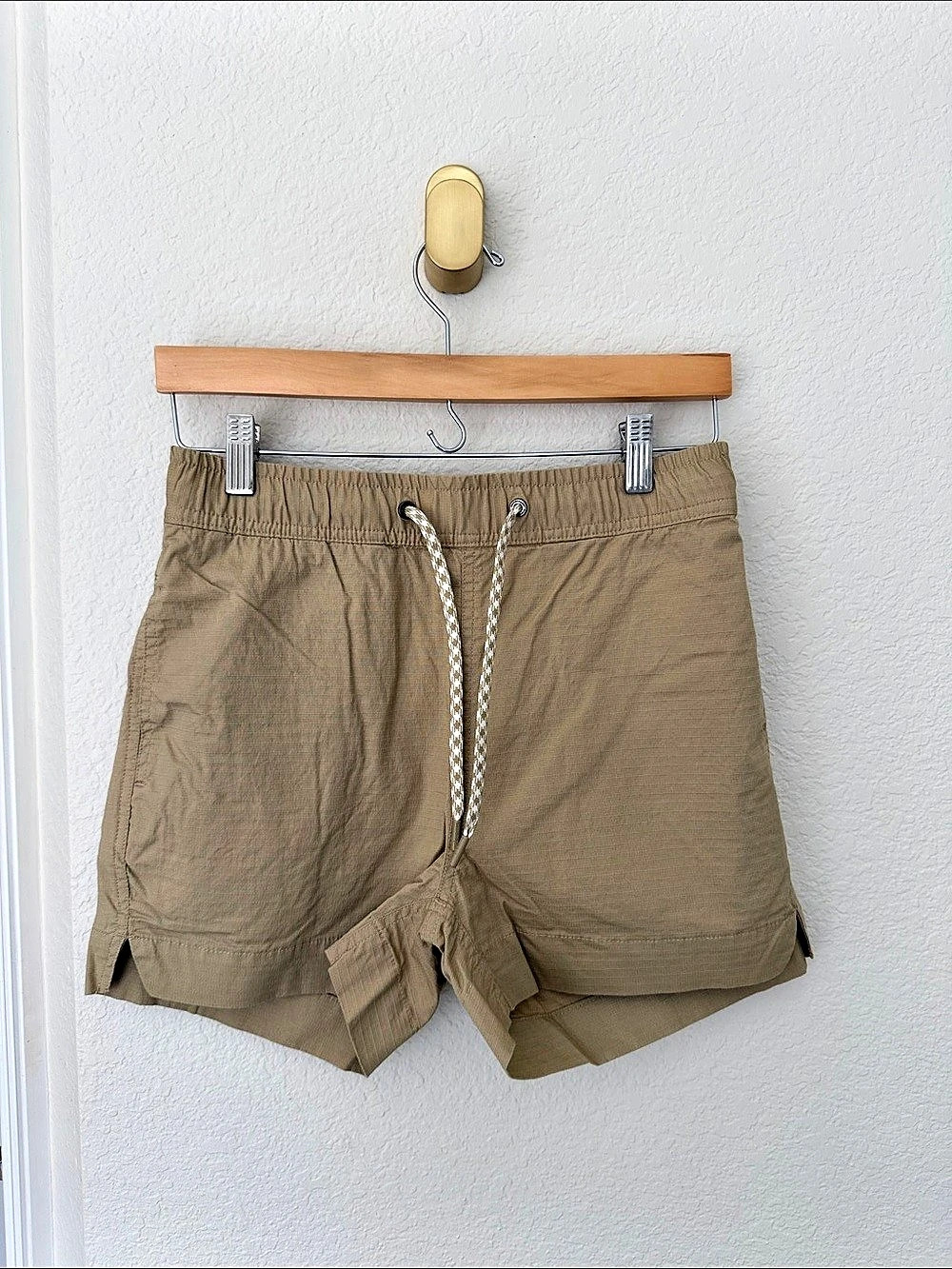 Bearded Goat Trek & Scurry Short Athletic Shorts in Brown Size Small NWT